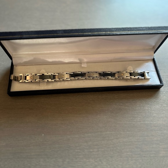 Ceramic Couture bracelet - Picture 2 of 2